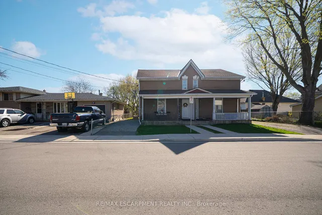 171 Drummond St, Brantford 1