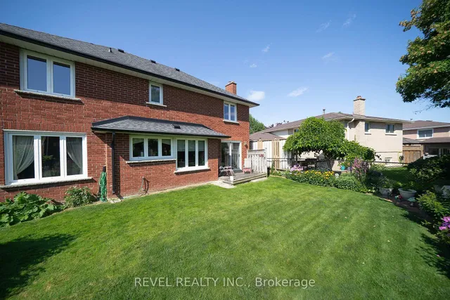 54 Dante Cres, Brantford 3