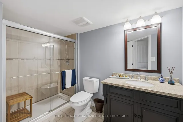 1243 Lisbon Pl, Kingston 5