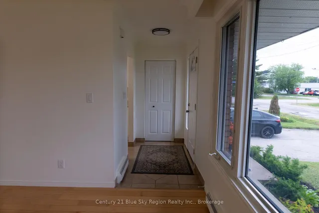 102 Lee Ave, North Bay 4