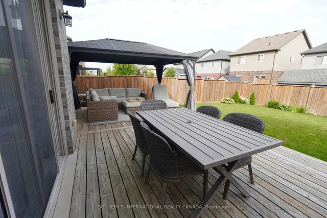 356 Freure Dr, Cambridge 5