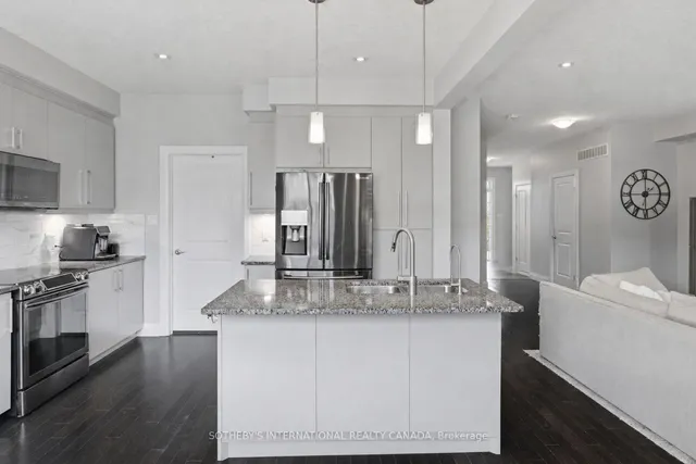356 Freure Dr, Cambridge 4
