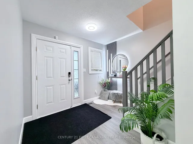 9 Barrett Cres, St. Thomas 2