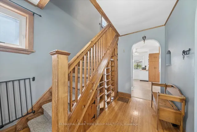 27 St Paul St, Kawartha Lakes 3