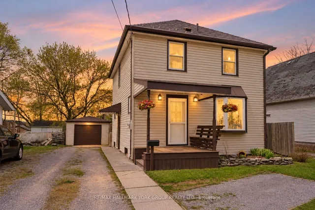 27 St Paul St, Kawartha Lakes