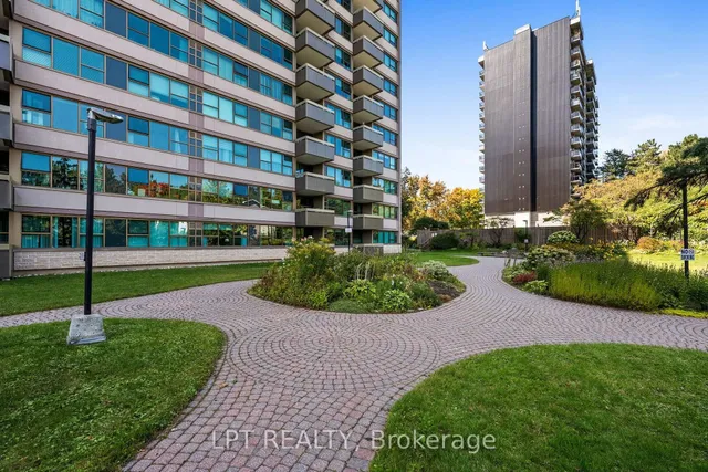 555 Brittany Dr #PH5, Ottawa 4
