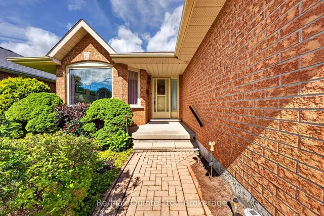 26 Oak Ridge Blvd, Belleville 5