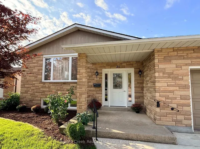 21 Suncoast Dr, Goderich 4