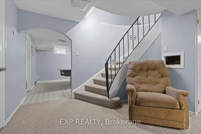 899 Dresden Cres, Ottawa 2
