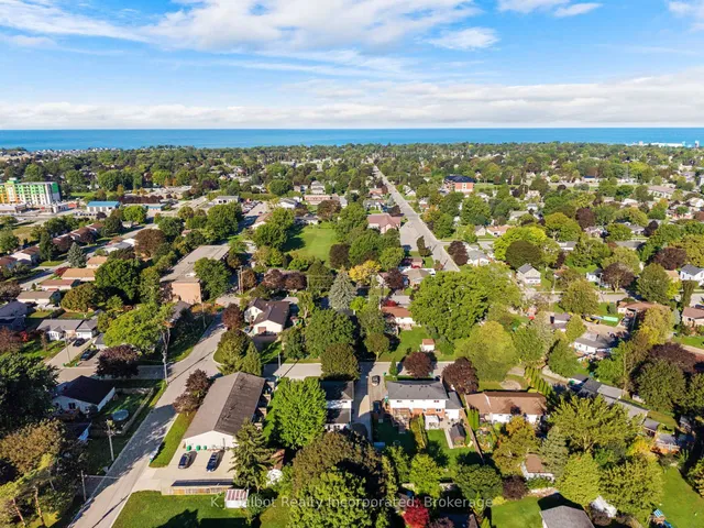 239 Tilt St, Goderich 2