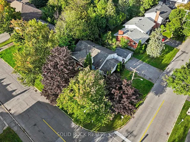 889 Mountainview Ave, Ottawa 3
