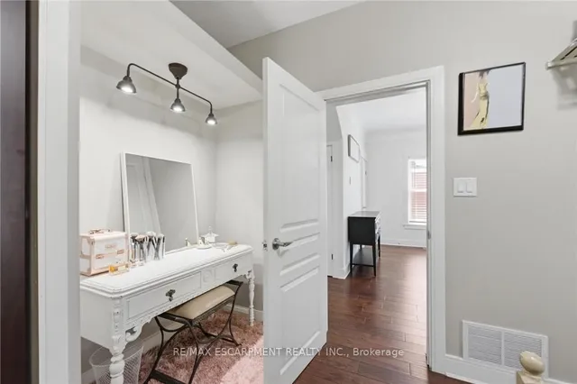 69 Nash Rd, Hamilton 5