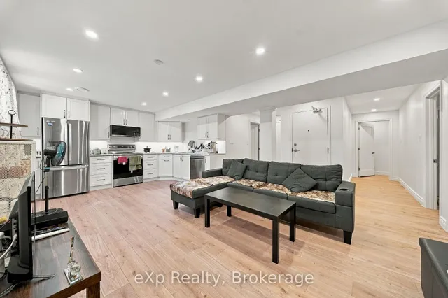 5 Mavety Crt, Belleville 3