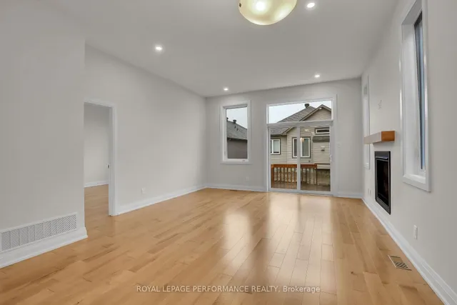 243 Hannam Bud Way, Ottawa 3