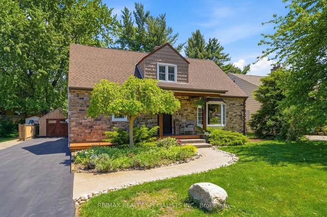 11 Kingsway Blvd, Grimsby 5