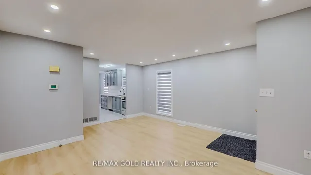133 Wake Robin Dr, Kitchener 5