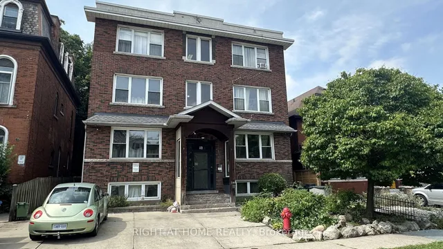 84 Proctor Blvd, Hamilton