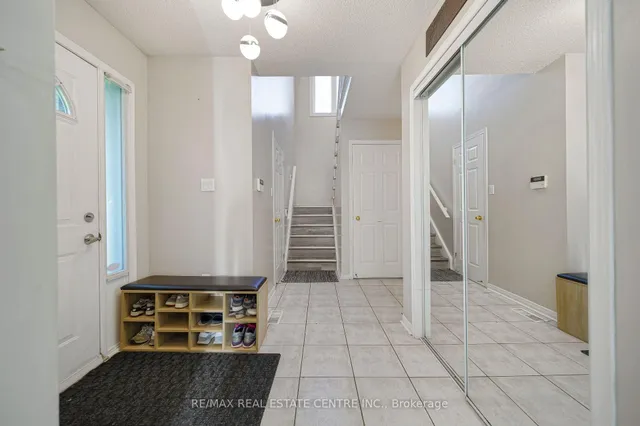 800 Paramount Dr #1, Hamilton 5