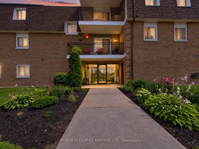 220 Kenyon St #302, North Glengarry 2