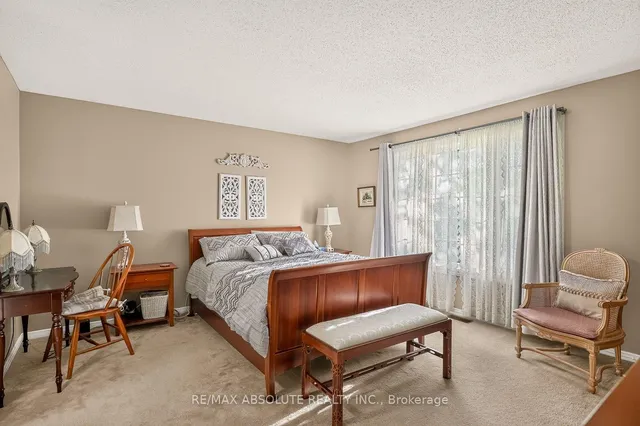 12 Oyster Bay Crt, Stittsville 5