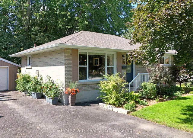 93 North Park Cres, Woodstock 5