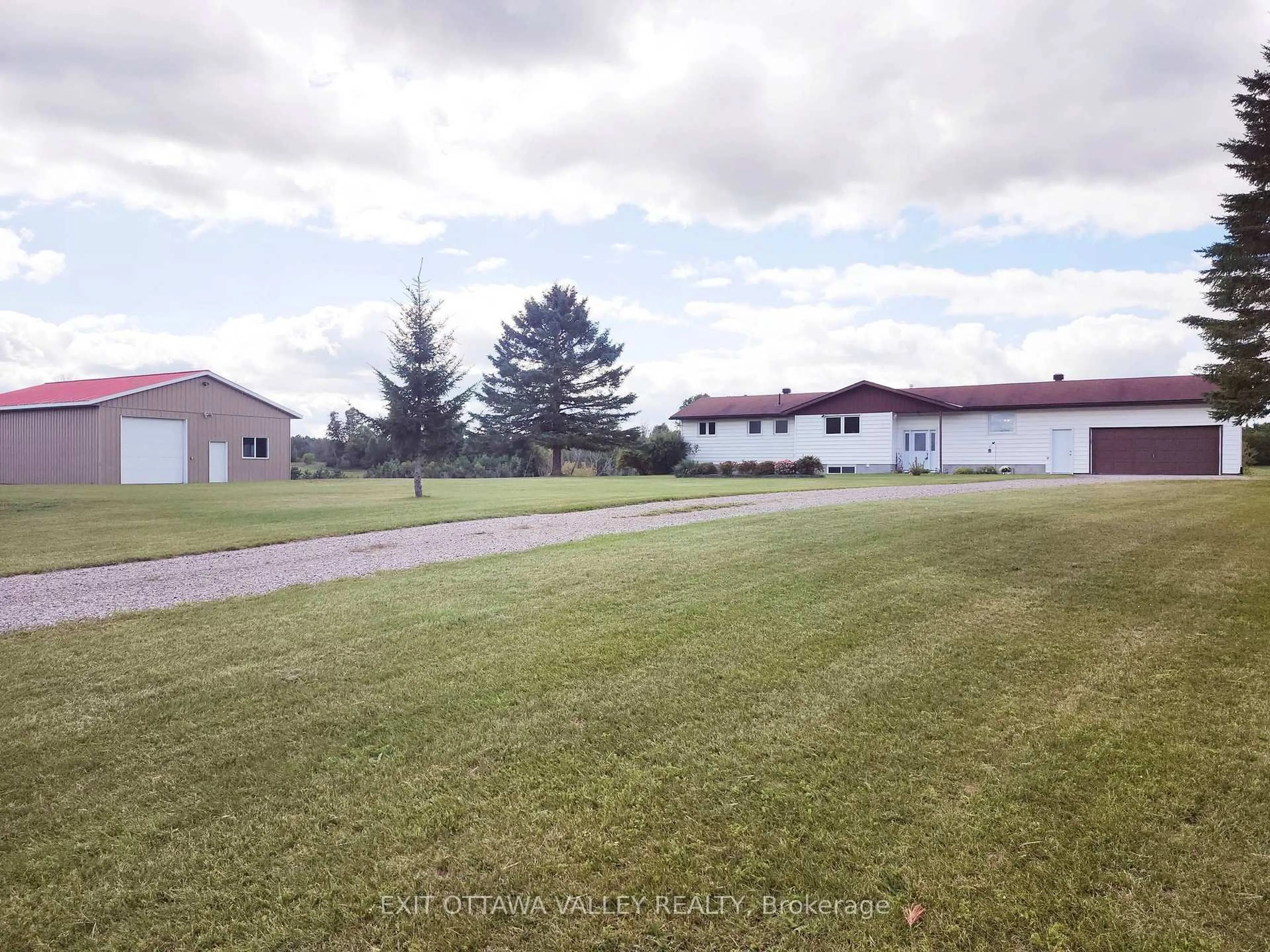 trreb/IMG-X13783548_4a594e11-6072-468b-b4b8-b04a3faafb2d-l.jpg