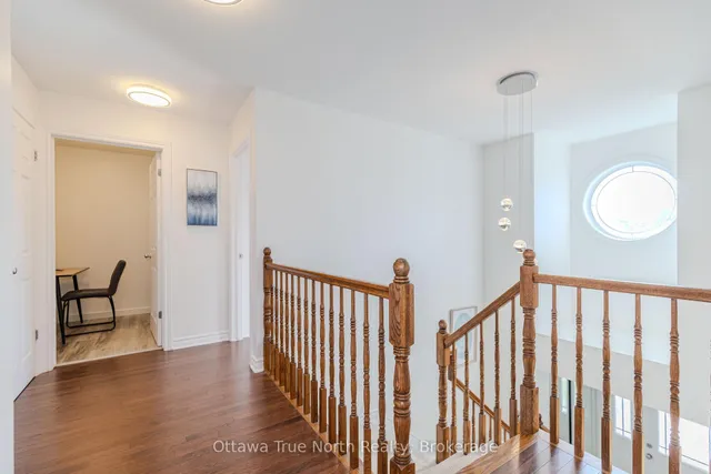 578 Paul Metivier Dr, Ottawa 5