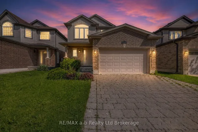 712 Blackacres Blvd, London North 4