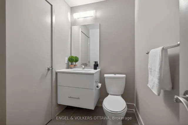108 Richmond Rd #507, Ottawa 4