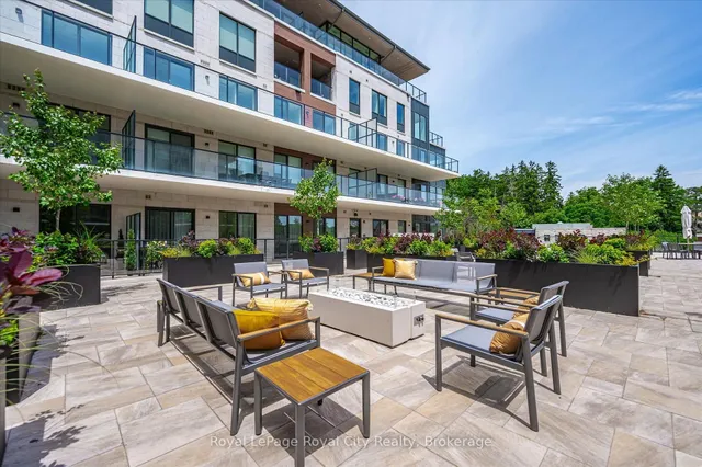 6523 Wellington Road 7 #409, Centre Wellington 5