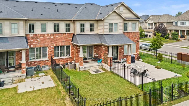 8470 HICKORY Lane, Niagara Falls 5