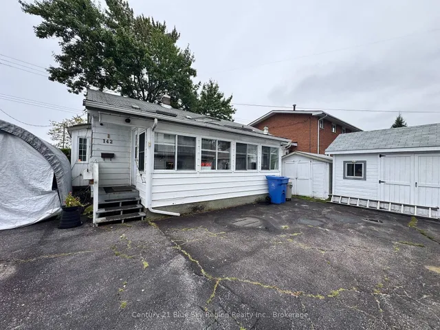 142 Lee Ave, North Bay 2