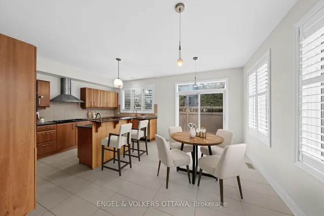 249 Atlantis Ave, Ottawa 3