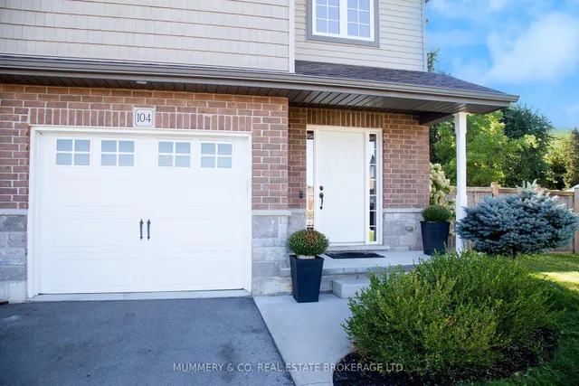 104 MacNeil Crt, Haldimand 2