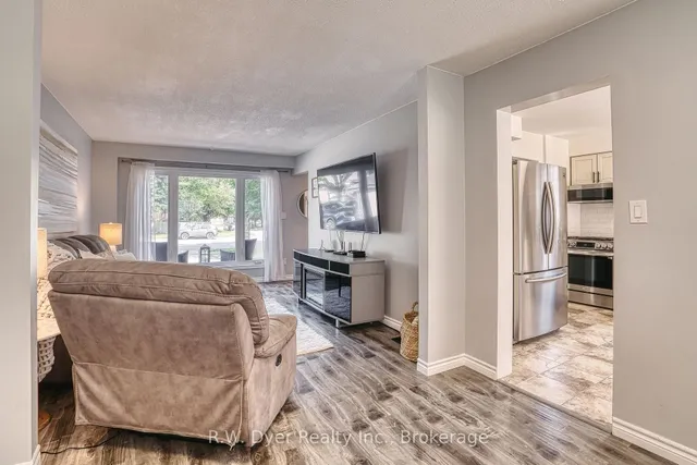 36 Angela Cres, Cambridge 3