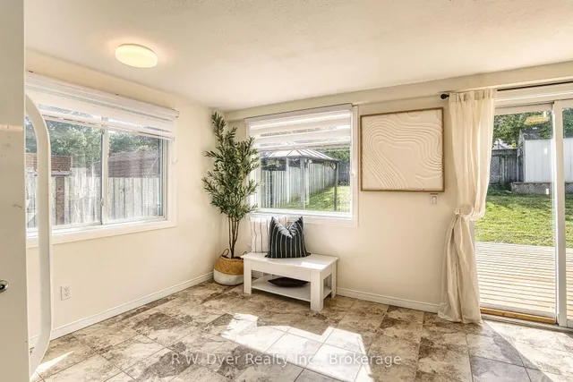 36 Angela Cres, Cambridge 5
