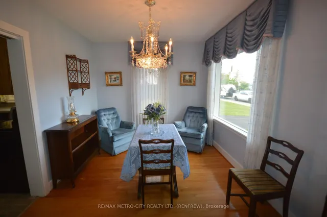 33 Pembroke St, Cobden 2