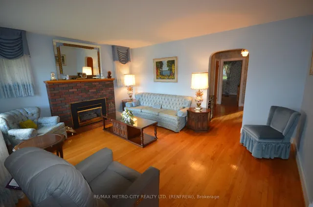 33 Pembroke St, Cobden 4