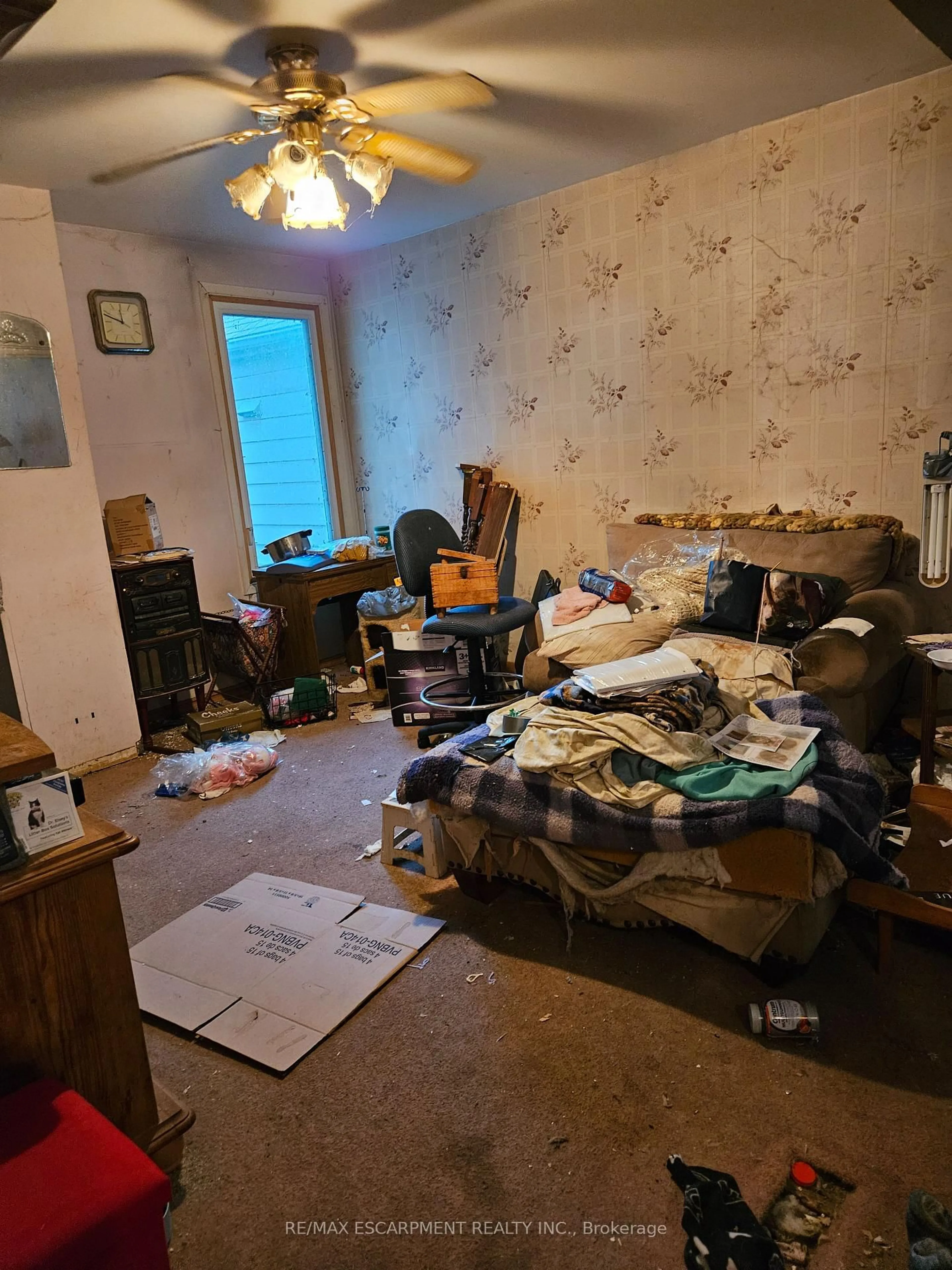 trreb/IMG-X13786948_4c4b8691-f31c-4ec1-848e-a6d91a3c6937-l.jpg