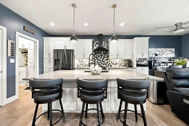 740 Remington Crt, Sarnia 3