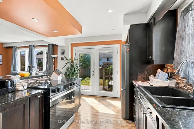 23 Desantis Crt, Hamilton 4