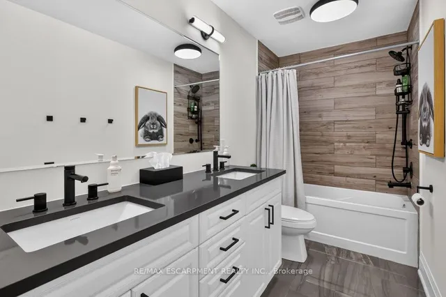 75 Chambery St, Bracebridge 3