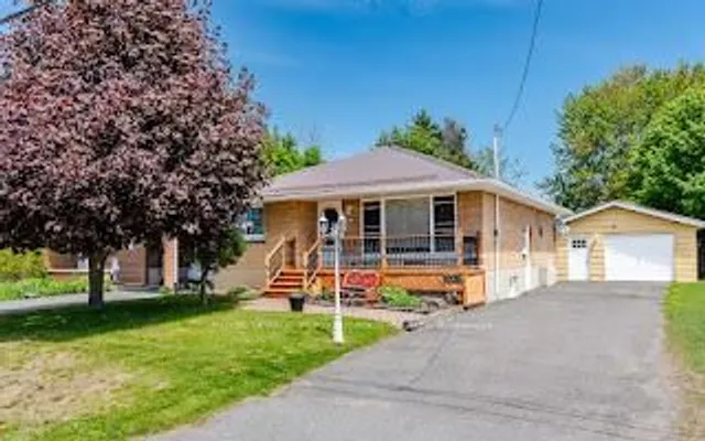 3301 Ross Ave, Cornwall 1