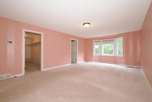 405 Glasgow St #4, Kitchener 5