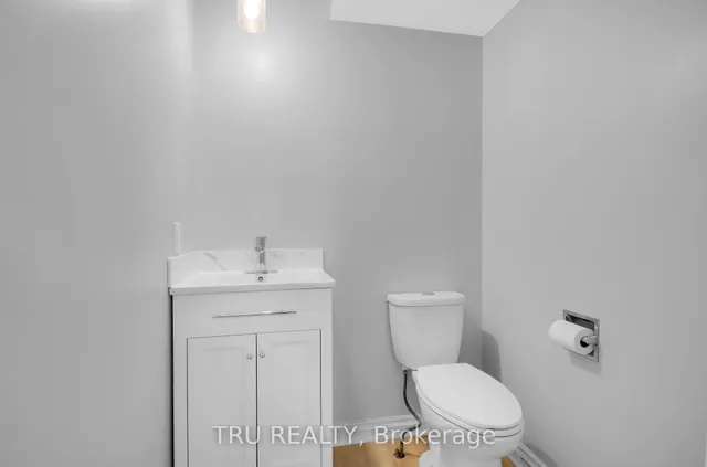 52 Greenboro Cres, Ottawa 3