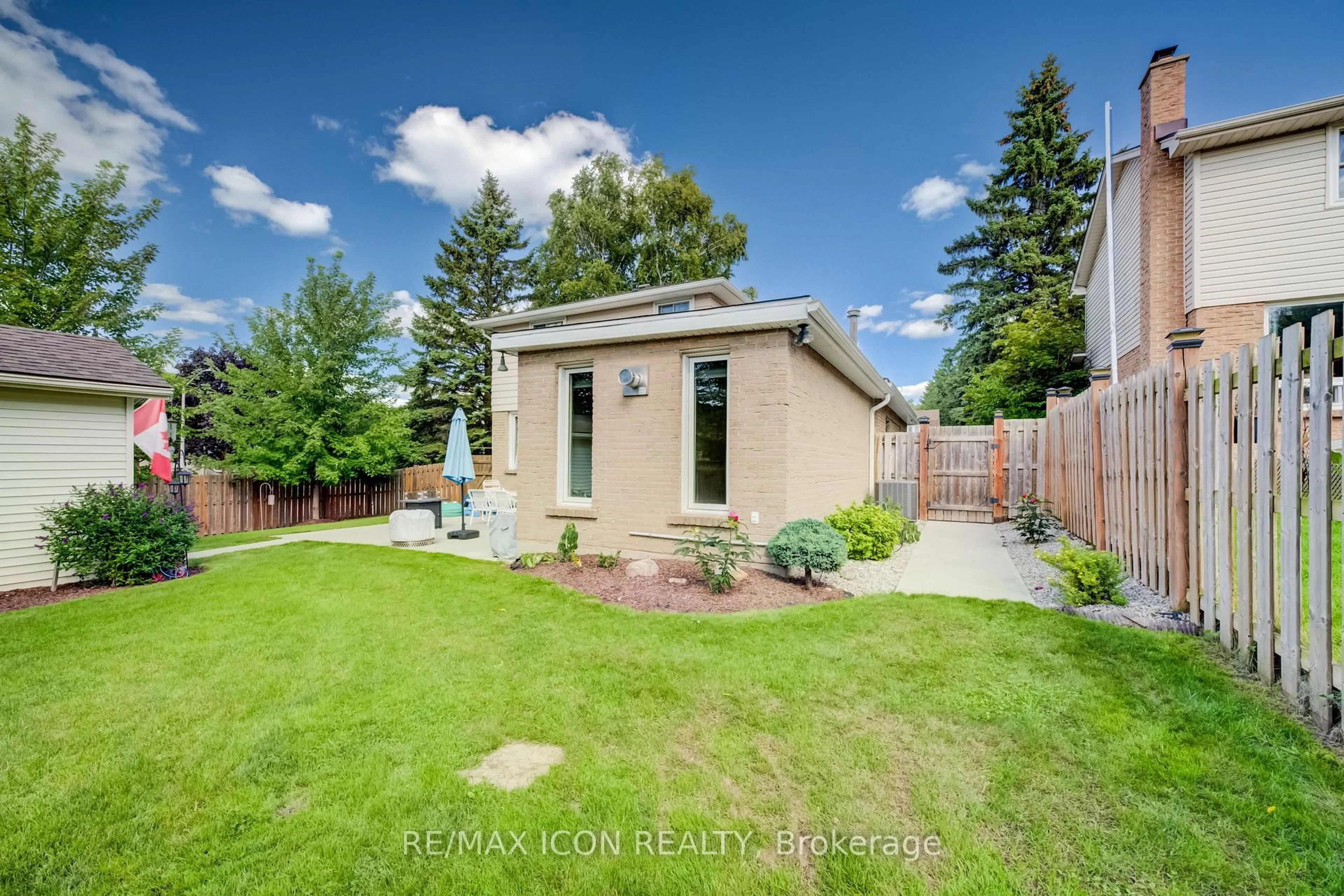 trreb/IMG-X13788436_0b59e183-5c0c-45f6-8afd-55b8938c4fc4-l.jpg