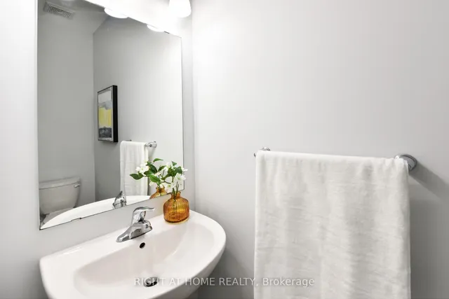 504 BRECCIA Hts, Ottawa 3