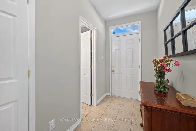 34 Steel St, Ottawa 5