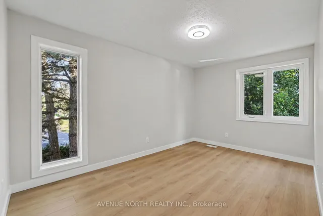 85 Birmingham Private, Ottawa 3