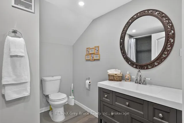 5 John St, Chatsworth 3
